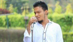 Assam’s singer Manash Pratim Digboi made people go crazy with his voice